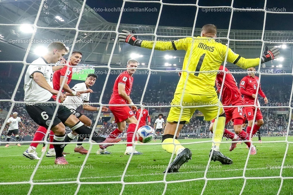 DFB10102501174 | 10.10.2025, Fußball, Länderspiel, Deutschland - Luxemburg, UEFA WM-Qualifikation, 2025/2026, Gruppe A, PreZero Arena in Sinsheim: Torschuss zum Tor zum 4:0 durch Torschütze Joshua Kimmich (GER #06) auf das Tor von Torwart Anthony Moris (T) (LUX #01)   DFB regulations prohibit any use of photographs as image sequences and or quasi-video.