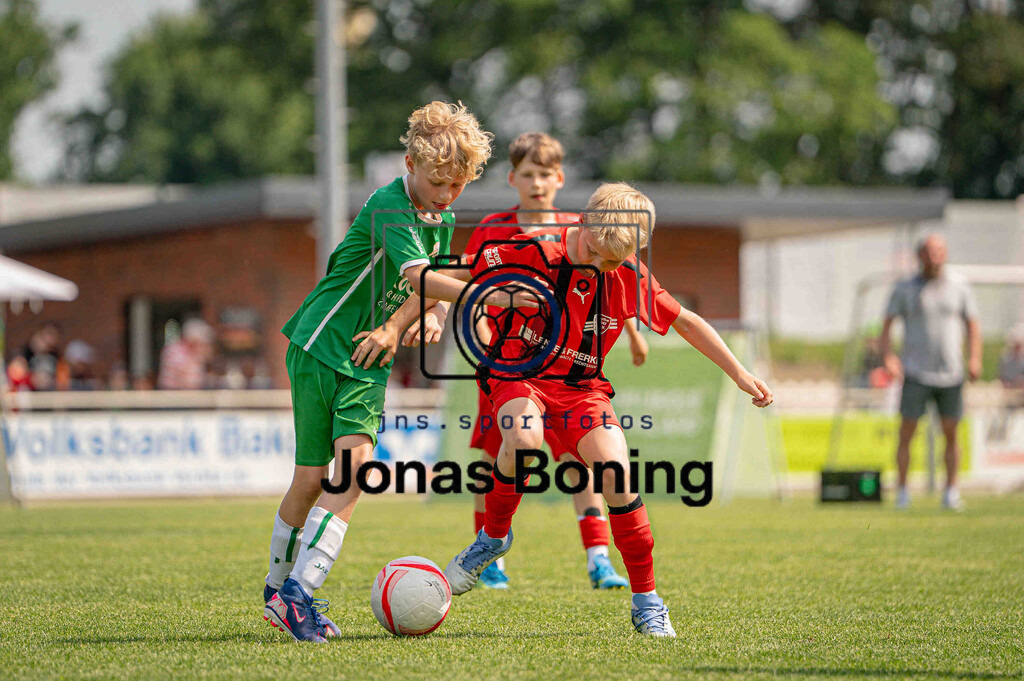 Fußball I E-Junioren I Saison 2025-2026 I OM-Cup Lüsche I Samstag  I 22515 | jns.sportfotos - Realisiert mit Pictrs.com