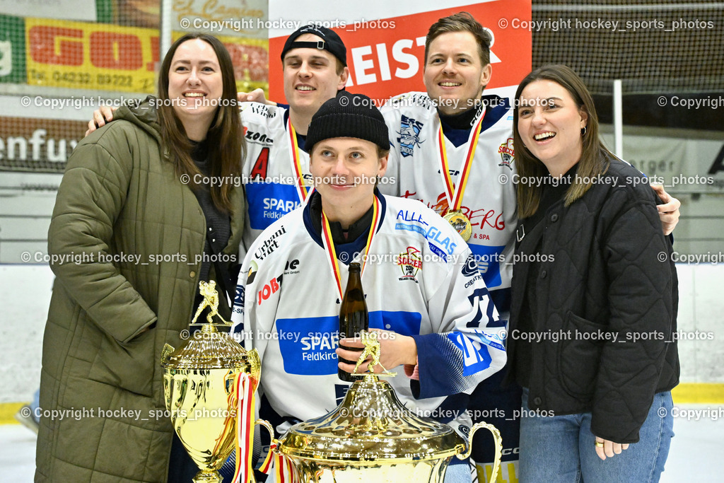 ESC Sparkasse Steindorf Meister 2025/26 | Julia Puntigam soziale Medien ESC Steindorf, #72 Hobitsch Samuel ESC Steindorf, #46 Maurer Julian ESC Steindorf, #92 Ratz Patrick ESC Steindorf, ESC Sparkasse Steindorf Meister 2025/26, ESC Sparkasse Steindorf Meister 2025/26 am 08.03.2026 in Althofen (Stadthalle Althofen), Austria, (Photo by Bernd Stefan)