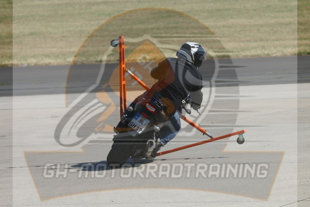 IMG_3593 | gh-motorradtraining-foto.de - Realisiert mit Pictrs.com