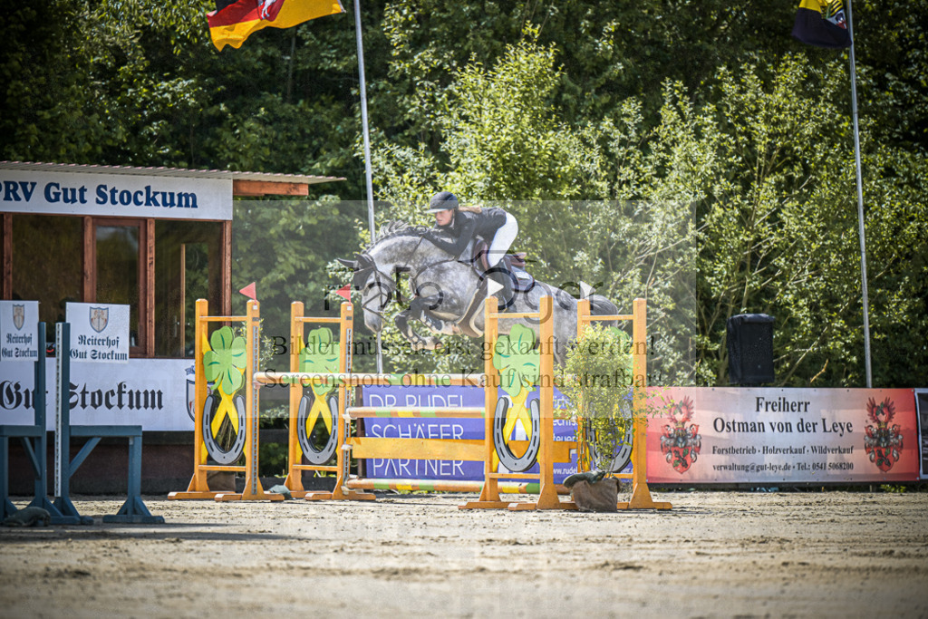 DOS_5711 | Entdecke hochwertige Reitturnierfotos von Foto Oger. Professionell, emotional und authentisch – jetzt Lieblingsmomente im Shop bestellen.Deutschlandweite Turnierfotografie. - Realisiert mit Pictrs.com
