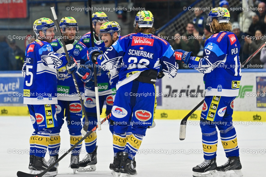 EC IDM Wärmepumpen VSV vs. Hydro Fehervar AV19  | Jubel EC VSV Mannschaft, #95 Katic Mark EC VSV, #16 HANCOCK Kevin EC VSV, #2 MACPHERSON Dylan EC VSV, #72 HUGHES John EC VSV, #22 SCHERBAK Nikita EC VSV, #12 Pearson Chase EC VSV, EC IDM Wärmepumpen VSV vs. Hydro Fehervar AV19 , EC IDM Wärmepumpen VSV vs. Hydro Fehervar AV19  am 01.01.2025 in Villach (Stadthalle Villach), Austria, (Photo by Bernd Stefan)
