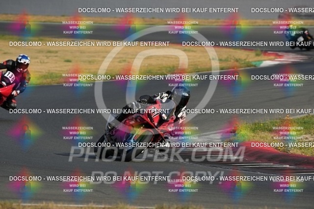 2024_09_08_PBK_41528 | Sportfotografie; SlowMotion; Video; Rennstrecke; Hafeneger; Speer; Racing; RSE; BMW; CBO; Trackday; Motorsportarena; Hockenheimring; Brno; Most; Barcelona; Valencia