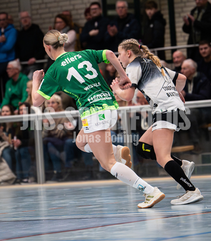 Handball I Frauen I Saison 2025-2026 I 3. Liga Staffel Nord I 13. Spieltag I SC SFN Vechta -Buxtehuder SV II-14 | Nele Wessels (13, SC SFN Vechta) - Realisiert mit Pictrs.com