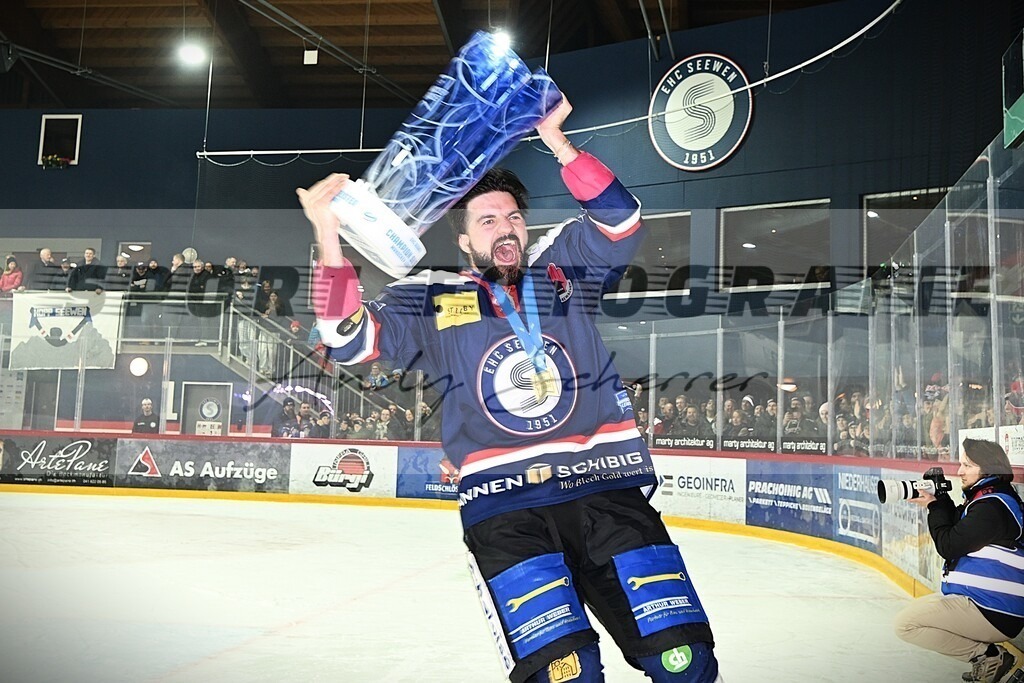 aaaaDSC_3872 | Kaufen Sie Sportbilder im Onlineshop von Andy Scherrer Sportfotografie. Faszinierende Bilder von Sportevents aus der ganzen Schweiz. Fussball, Frauenfussball, Unihockey, Handball, Schwingen und weiteren Sportarten. - Realisiert mit Pictrs.com