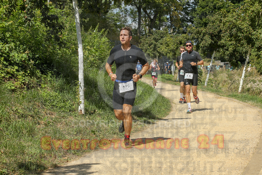 250824_1240_EX1_0142 | Sportfotografie im Rhein-Sieg Kreis, Köln, Bonn, NRW, Rheinland Pfalz, Hessen, etc. Unser Tätigkeitsfeld umfasst den Laufsport vom Volkslauf über den Marathon, Duathlon, Triathon bis zum Ultralauf wie Kölnpfad Ultra oder Schindertrail.