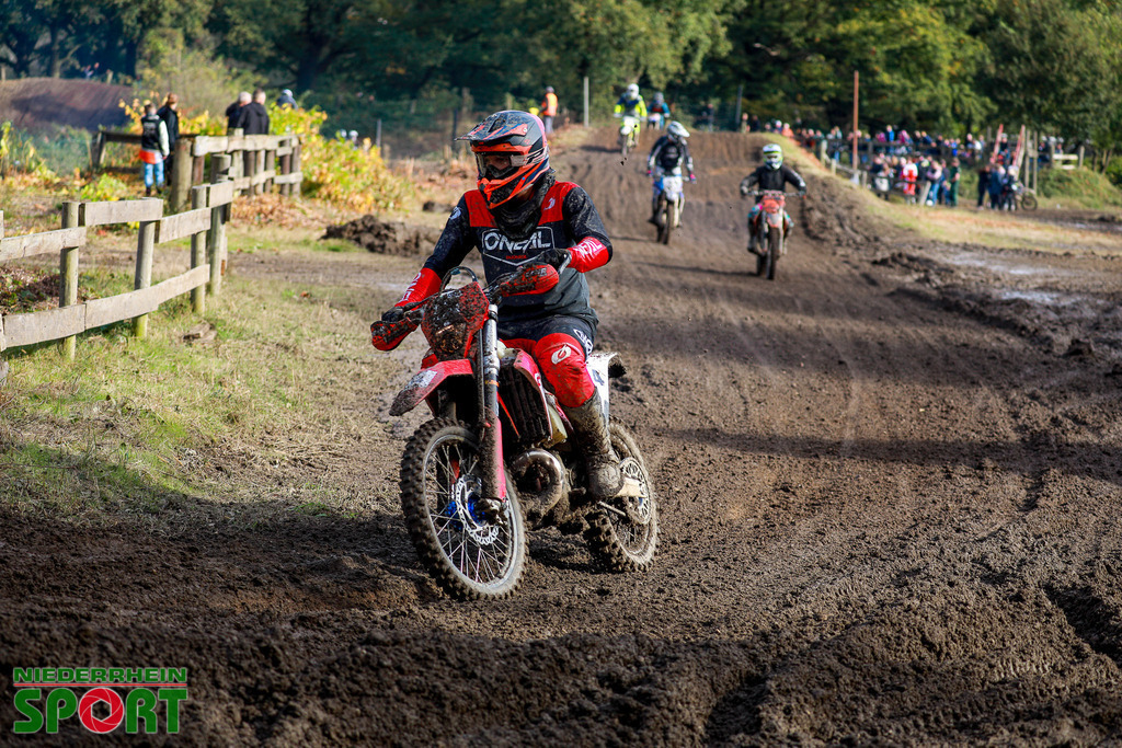 OpenTrack2024_Sonntag_Hobbyfahrer_178 | Bildergalerie von Sport-Ereignissen aber auch von weiteren spannenden Dingen - nicht nur vom Niederrhein. In Anlehnung an den bekannten Spruch von Hanns Dieter Hüsch heißt das Motto: "Niederrhein ist überall".  - Realisiert mit Pictrs.com