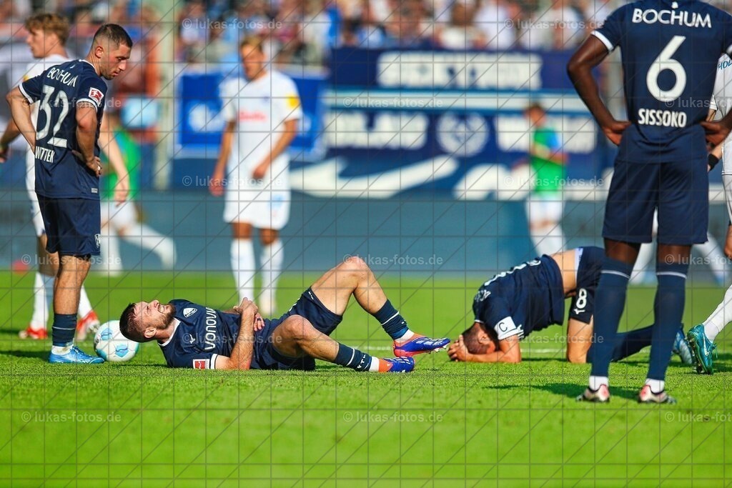 VfL Bochum gegen Holstein Kiel | 1. Bundesliga | VfL Bochum gegen Holstein Kiel | 1. Bundesliga - Realisiert mit Pictrs.com