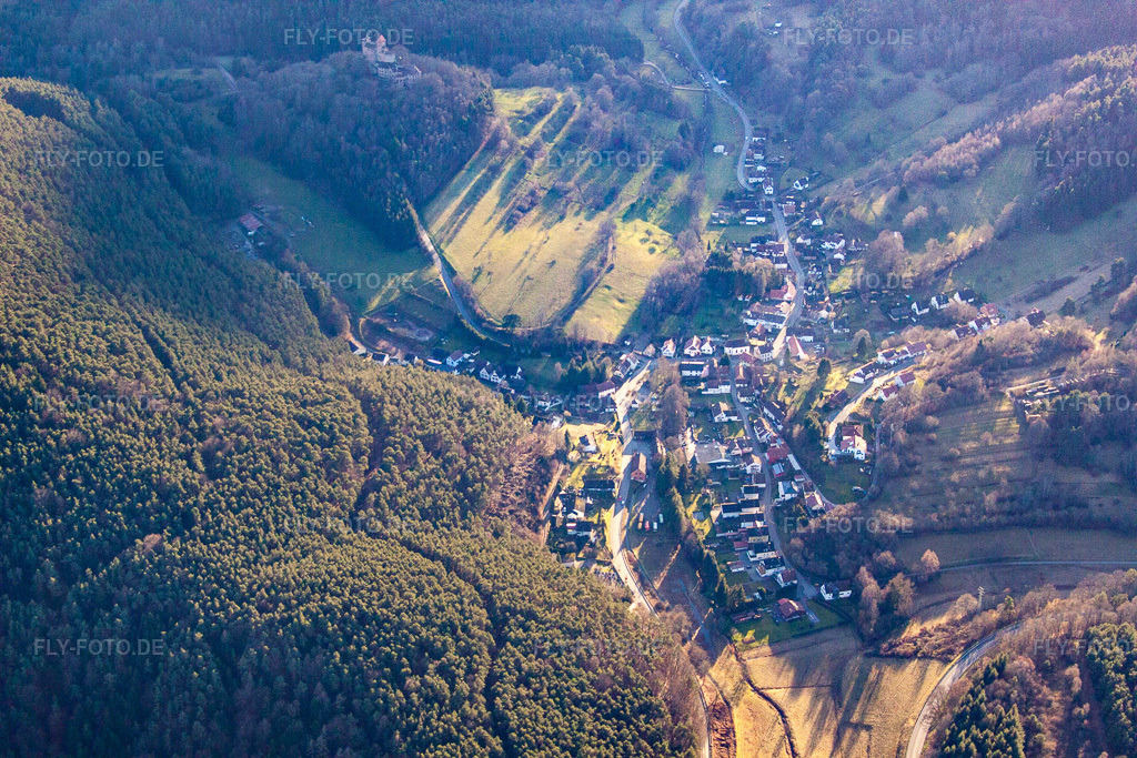 Luftbild: Erlenbach, Burg Berwartstein in Erlenbach bei Dahn im Bundesland Rheinland-Pfalz in Deutschland. Foto: IMG_61886.jpg vom 28.01.2014 durch Werner Riehm/FLY-FOTO.de