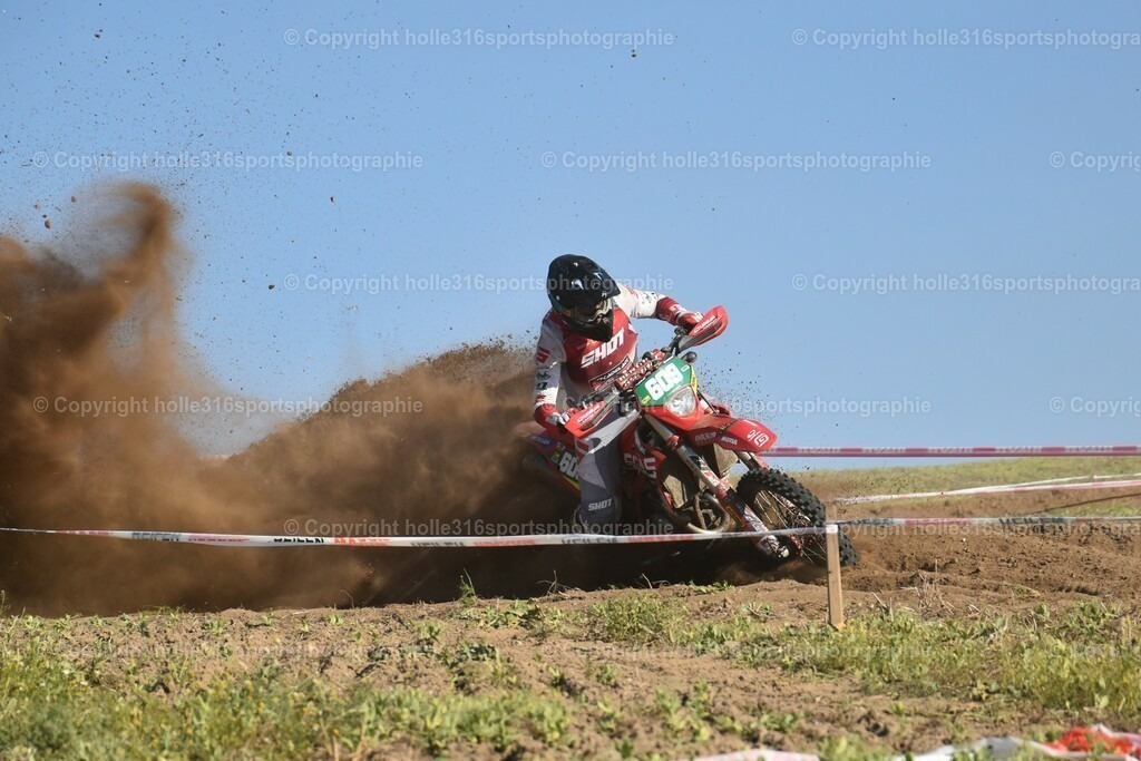 DSC_0487 | Sportfotografie , Motorsport, Motoross, Reitsport, Mointainbike, Enduro,
Landschaft , Outdoor, Eventfotografie, Landschaft, Bilder online bestellen - Realisiert mit Pictrs.com