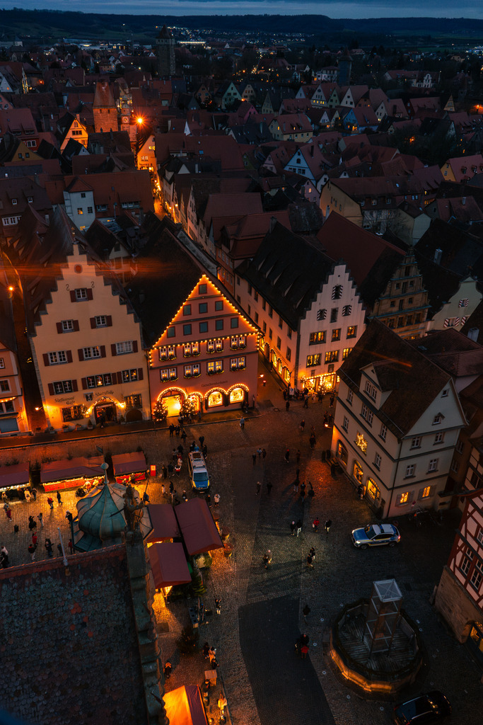 DSC05879-Enhanced-NR | Rothenburg ob der Tauber. Nur hier gibt es Exklusive und passend zur Jahreszeit Ihr Wandbild, T-Shirt, Tasse und alles was das Rothenburg Herz begehrt. - Realisiert mit Pictrs.com