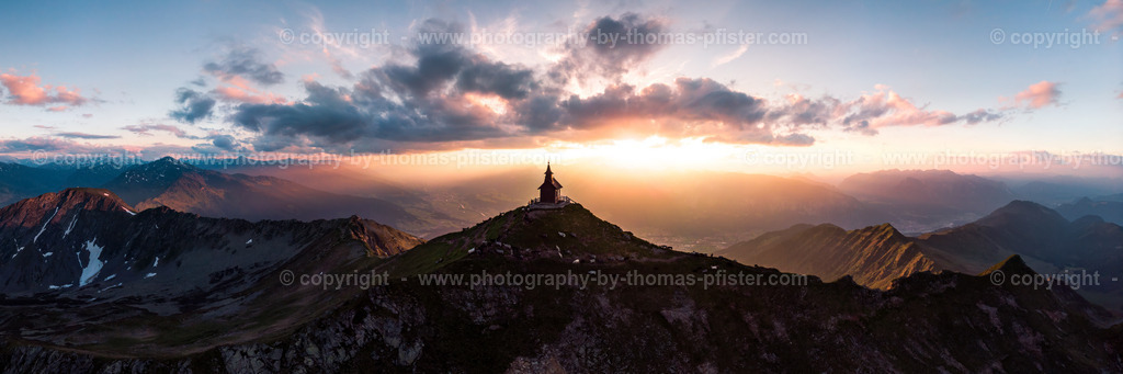  Kellerjoch Sonnenuntergang copyright  Thomas Pfister-3 | PHOTOGRAPHY BY THOMAS PFISTER