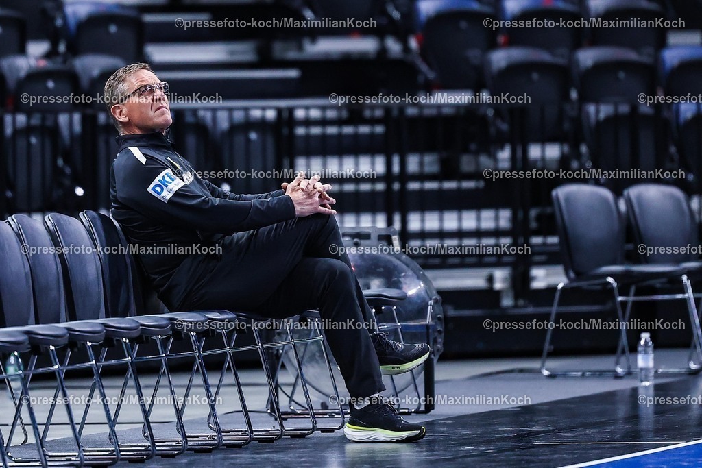 xIAJx150520261072 | 15.05.2026, xIAJx, Handball, Länderspiel, Testspiel, Dänemark - Deutschland, Royal Arena Kopenhagen: Nationaltrainer Alfred Gislason (Deutschland)