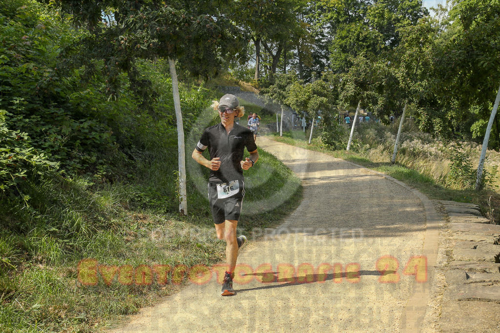 250824_1453_EX1_7931 | Sportfotografie im Rhein-Sieg Kreis, Köln, Bonn, NRW, Rheinland Pfalz, Hessen, etc. Unser Tätigkeitsfeld umfasst den Laufsport vom Volkslauf über den Marathon, Duathlon, Triathon bis zum Ultralauf wie Kölnpfad Ultra oder Schindertrail.