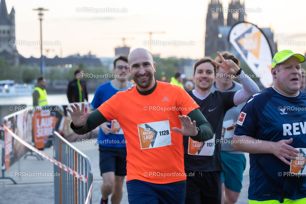 16. OBI Nachtlauf des ASV Koeln; Koeln, 17.05.23 | Impressionen vom 16. OBI Nachtlauf des ASV Koeln am 17.05.23 an Rheinpromenade und Tanzbrunnen in Koeln (Deutschland). Foto: BEAUTIFUL SPORTS/Ulrich Fassbender