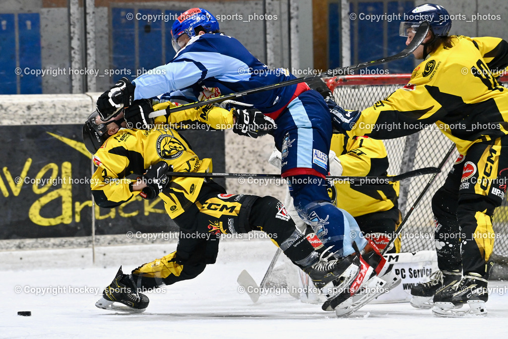 EC Hornets Spittal vs. ESC Steindorf 23.2.2024 | #22 Thaler Tim EC Hornets Spittal, #91 Kravania Kristian ESC Steindorf, #10 Ortner Philipp EC Hornets Spittal, EC Hornets Spittal vs. ESC Steindorf 23.2.2024, EC Hornets Spittal vs. ESC Steindorf 23.2.2024 am 23.02.2024 in Spittal an der Drau (Eissportzentrum Spittal), Austria, (Photo by Bernd Stefan)