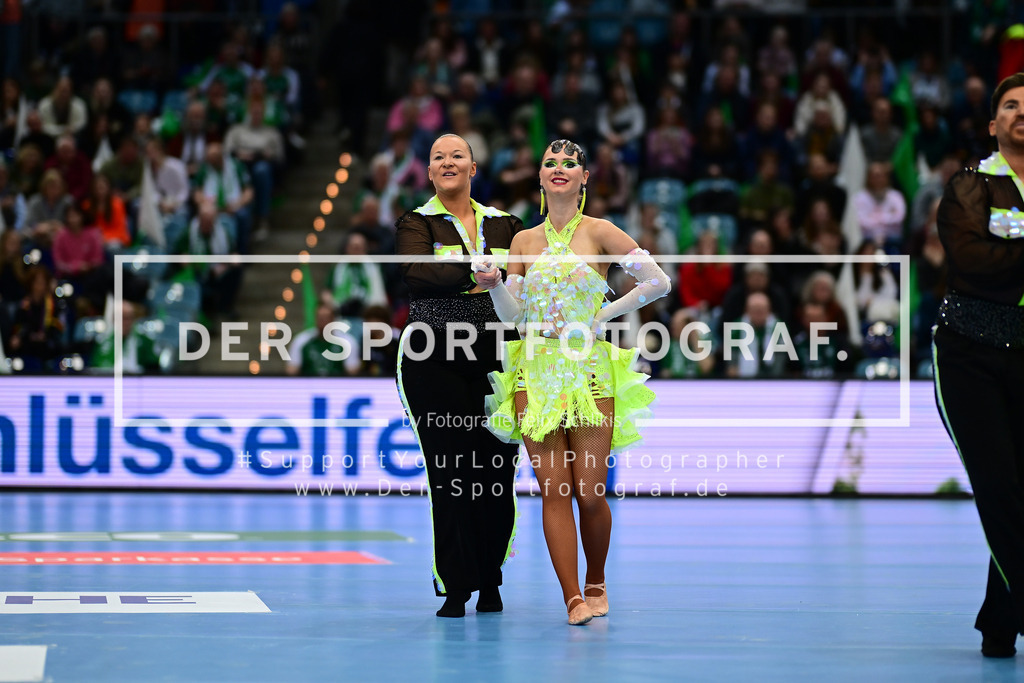 Handball I Frauen I Saison 2025-2026 I 1. HBF I 9. Spieltag I VfL Oldenburg - HSG Blomberg-Lippe I 73942 | Der Sportfotograf. - Realized with Pictrs.com