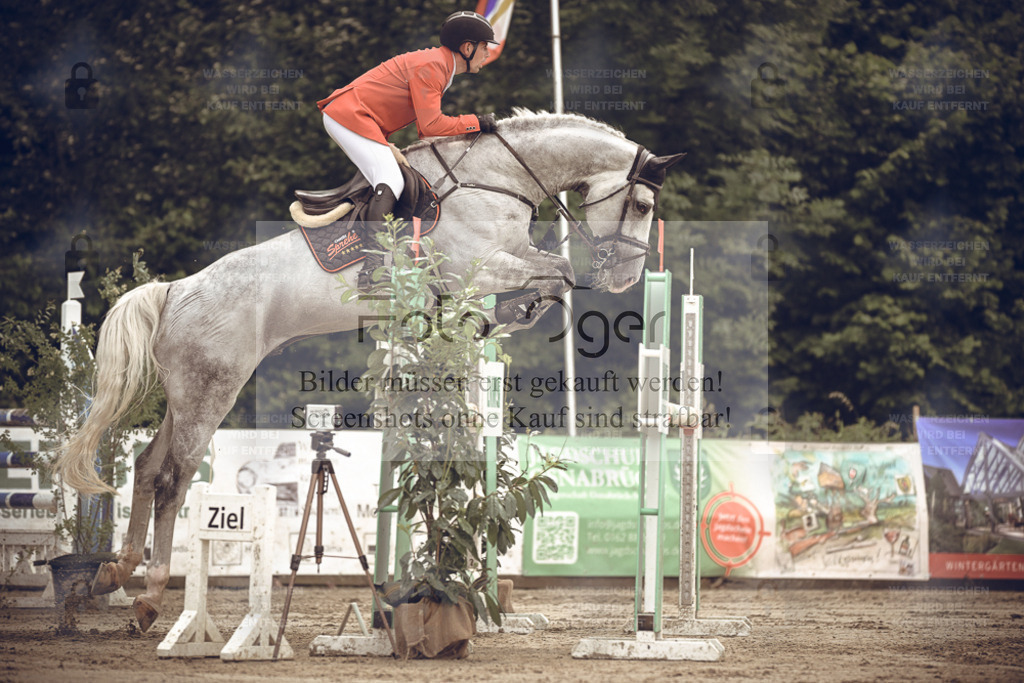 20240531-DOS_6845 | Entdecke hochwertige Reitturnierfotos von Foto Oger. Professionell, emotional und authentisch – jetzt Lieblingsmomente im Shop bestellen. - Realisiert mit Pictrs.com