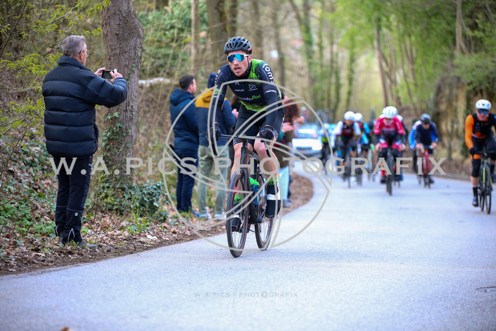 ..... | LEONDING,AUSTRIA,24.März.24 - 63.Radsaisoneröffnungsrennen Leonding Road Cycling League , Image shows: 
Photo: WAPICS / Andreas Willdoner
