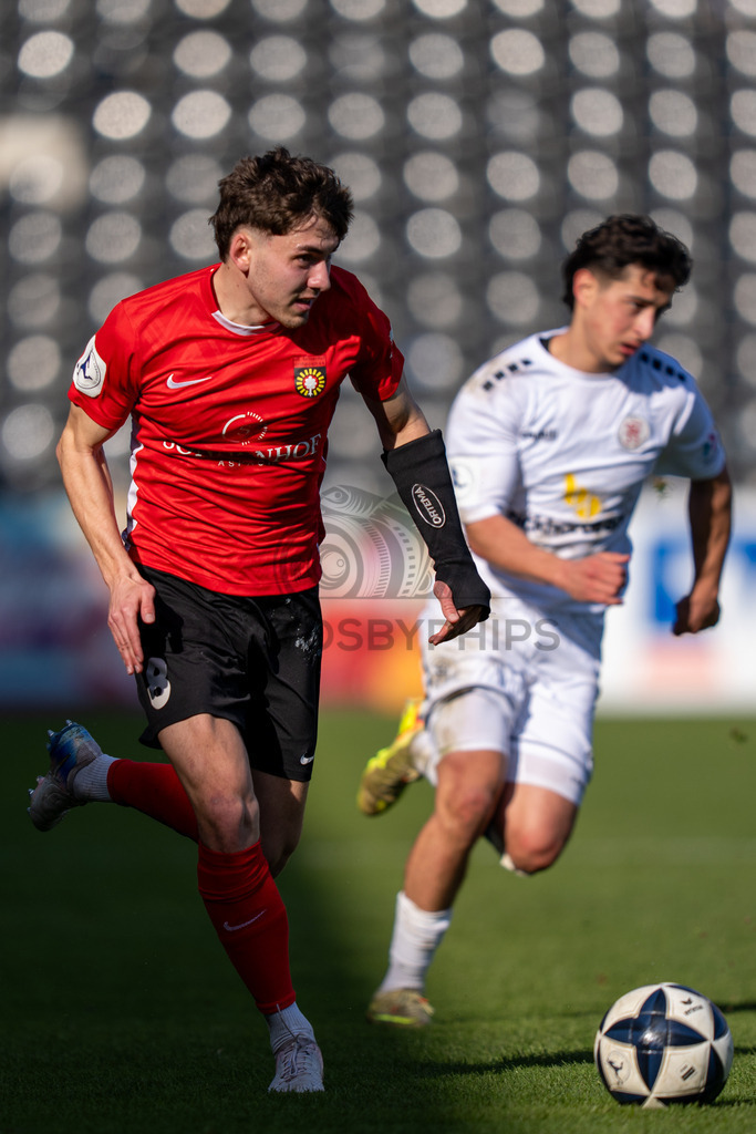 SG Sonnenhof Großaspach vs. KSV Hessen Kassel, Fussball, Regionalliga Südwest, 23. Spieltag, Saison 2025/2026, 07.03.2026 | Elias Rahn (SG Sonnenhof Großaspach, #08),SG Sonnenhof Großaspach vs. KSV Hessen Kassel, Fussball, Regionalliga Südwest, 23. Spieltag, Saison 2025/2026, 07.03.2026Foto: photosbyphips/Philip Ziegler