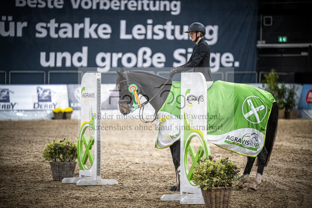 DOS_0041 | Entdecke hochwertige Reitturnierfotos von Foto Oger. Professionell, emotional und authentisch – jetzt Lieblingsmomente im Shop bestellen.Deutschlandweite Turnierfotografie. - Realisiert mit Pictrs.com