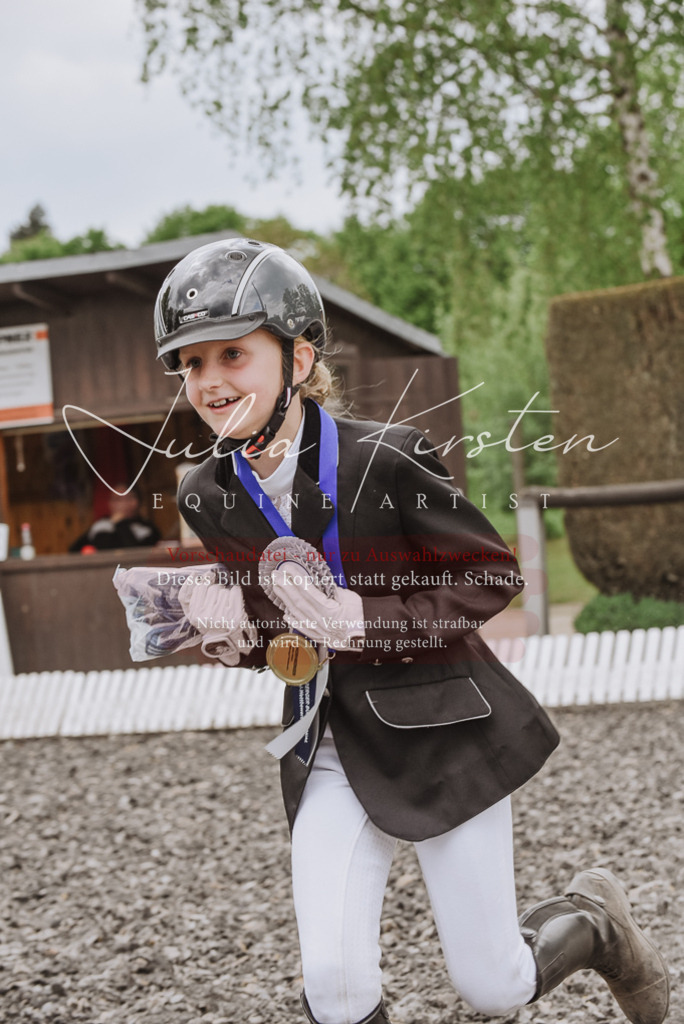 20230514_JK-Röhrsdorf-25-442 | Pferde- und Turnierfotografie in Westsachsen. Pferdeportraits, Auftragszeichnungen und intuitive Kunst.