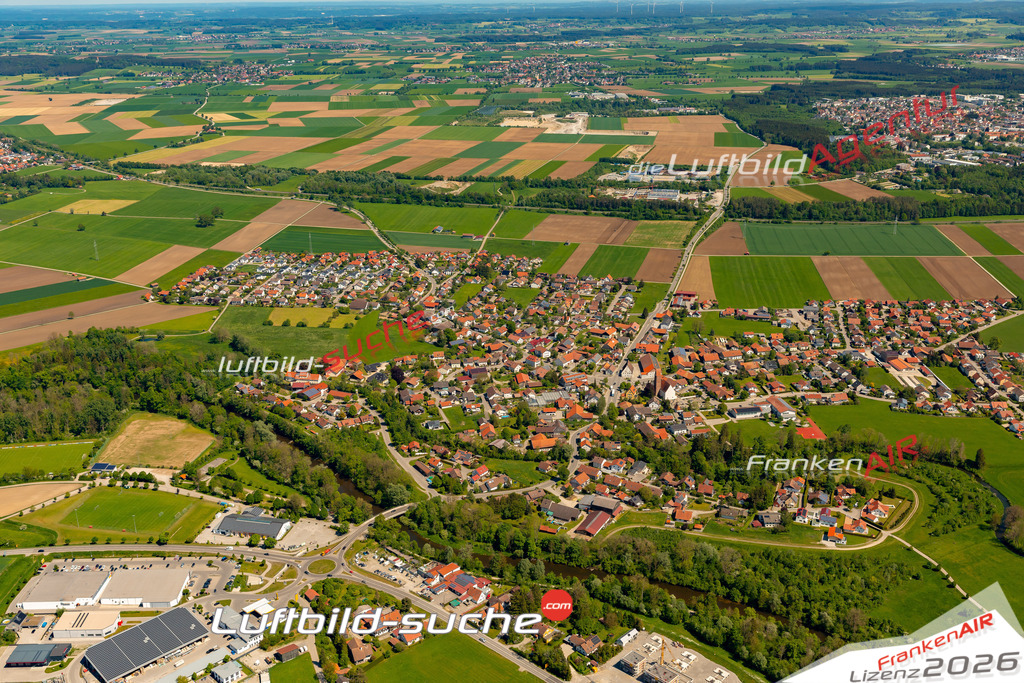 Das Luftbild zeigt :  Pforzen - Die Luftaufnahme wurde 2024 vom UL-Flugzeug aus erstellt ( keine Drohne ) - Hochauflösende Luftaufnahme - Für grossformatige Ausdrucke geeignet. Die Geschenkidee !Mit Lizenz und Bildrechte bestellbar