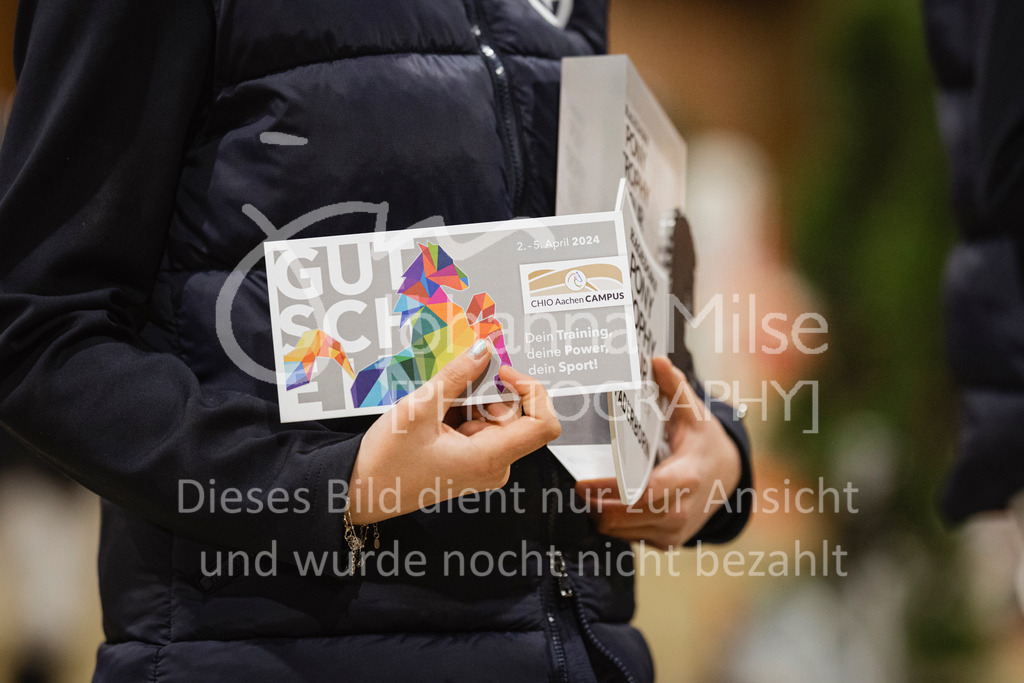 231118_PonyTrophy-346 | Deine schönsten Turniermomente als professionelle Fotos! Entdecke hochwertige Pferdesport-Fotografie im Online-Shop. Jetzt Fotos finden & bestellen!