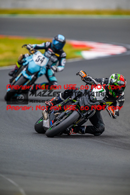 MaZZes_FotoMatrix_220521_2345 | Fotograf Mathias Schmid
Sportfotograf,
Eventfotograf,
Hochzeitsfotograf,
Portraitfotograf