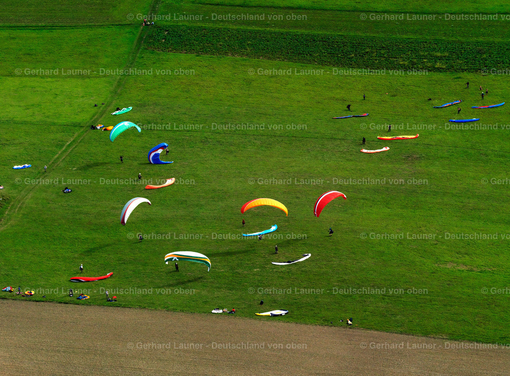 3196296 | Paraglider bei Neuwied