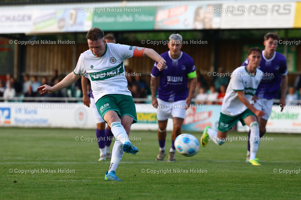 NH_PSVUnionNeumünster_VfRNeumünster_KreispokalKFVHolstein_30042025 | #22 Timo Barendt (PSV Union Neumünster) trifft vom Elfmeterpunkt zum 5:2.Fußball I Herren I Kreispokal KFV Holstein I Saison 2024-2025 I Halbfinale I PSV Union Neumünster - VfR Neumünster I 30.04.2025 I Sportplatz Stettiner Straße