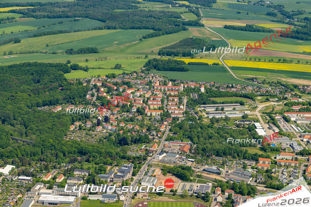 Das Luftbild der Stadt Frankenberg/Sa. wurde 2022 vom Flugzeug heraus erstellt (keine Drohnen-Aufnahmen) Aufnahmehöhe ca.450 Meter- hohe Bildauflösung und Druck-Qualität. Garantiert!