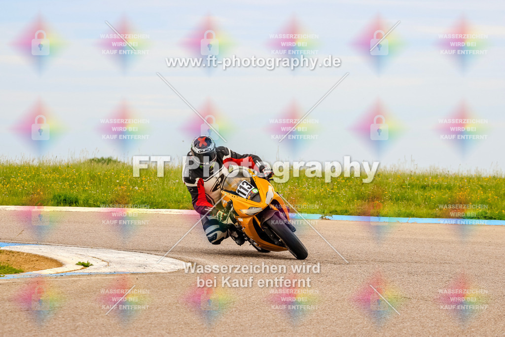 MotoTeam-2684 | Hier findet Ihr Bilder von Touristenfahrten auf der Nürburgring Nordschleife oder von anderen Veranstaltungen die ich besucht habe. Viel Spass beim Durch Schauen 