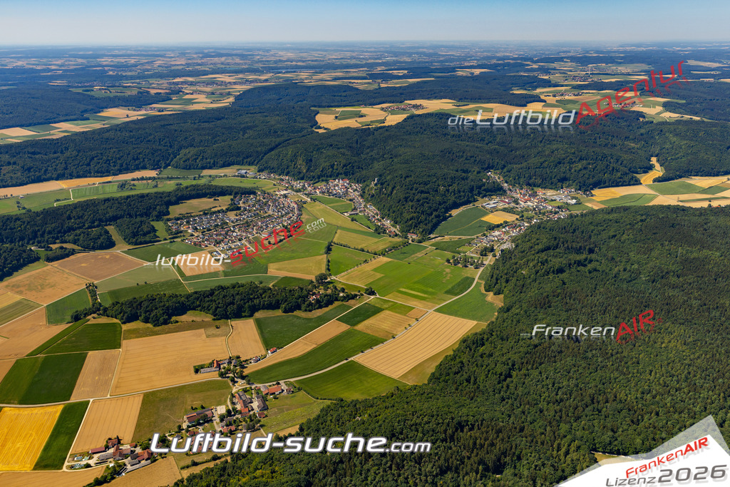 Aktuelles Luftbild von  Wellheim - Die Luftaufnahme wurde 2022 mittels UL-Flugzeug erstellt ( keine Drohne ) - hochauflösende Kamera-Systeme von  Canon -Beste Qualität - Für grossformatige Ausdrucke geeignet. Die Geschenkidee !
