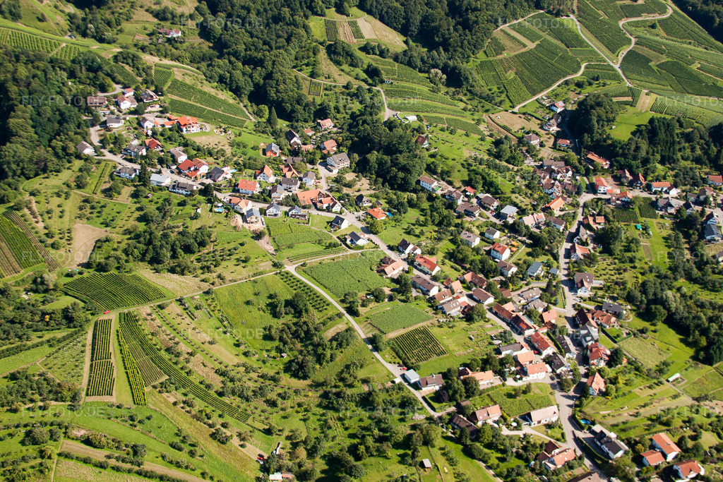 Luftbild: Klotzbergstr im Ortsteil Kappelwindeck in Bühl im Bundesland Baden-Württemberg in Deutschland. Foto: IMG_31395.jpg vom 09.08.2010 durch Werner Riehm/FLY-FOTO.de