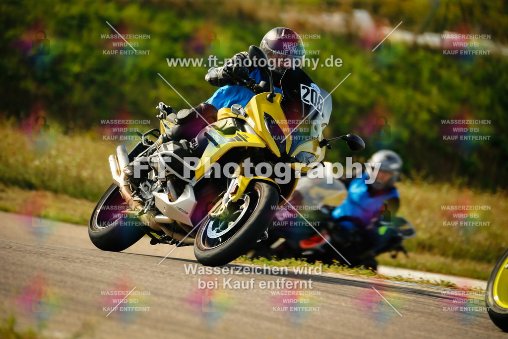 _MOT6374 | Hier findet Ihr Bilder von Touristenfahrten auf der Nürburgring Nordschleife oder von anderen Veranstaltungen die ich besucht habe. Viel Spass beim Durch Schauen 