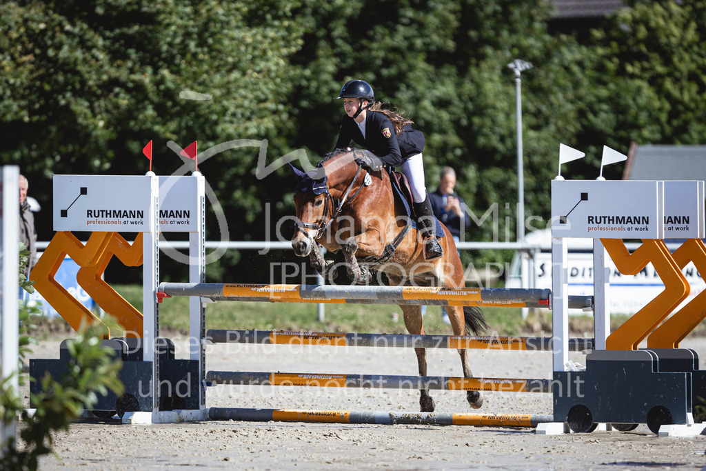 240615_CoesfeldLette_Stil-A-226 | Deine schönsten Turniermomente als professionelle Fotos! Entdecke hochwertige Pferdesport-Fotografie im Online-Shop. Jetzt Fotos finden & bestellen!