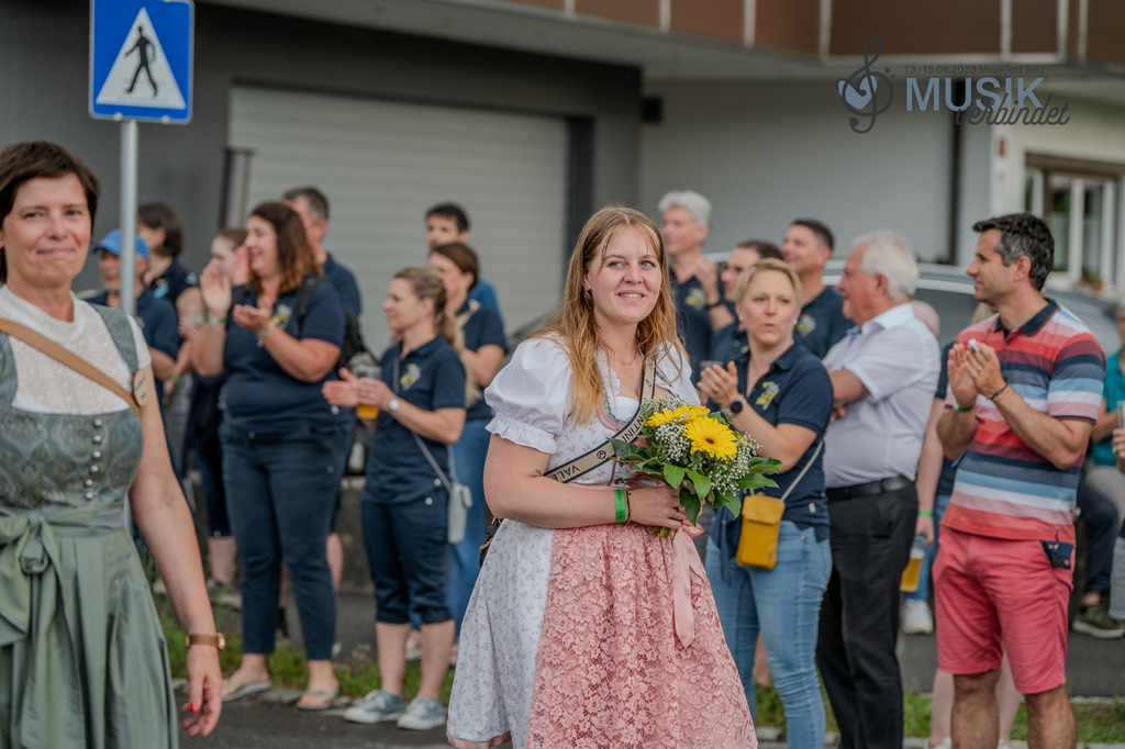 DSC_4138 | "Fussifoto.com – Ihr Ansprechpartner für hochwertige Fotografie! Entdecken Sie kreative Bilder und professionelle Dienstleistungen. Kontaktieren Sie uns für Ihre Projekte!"