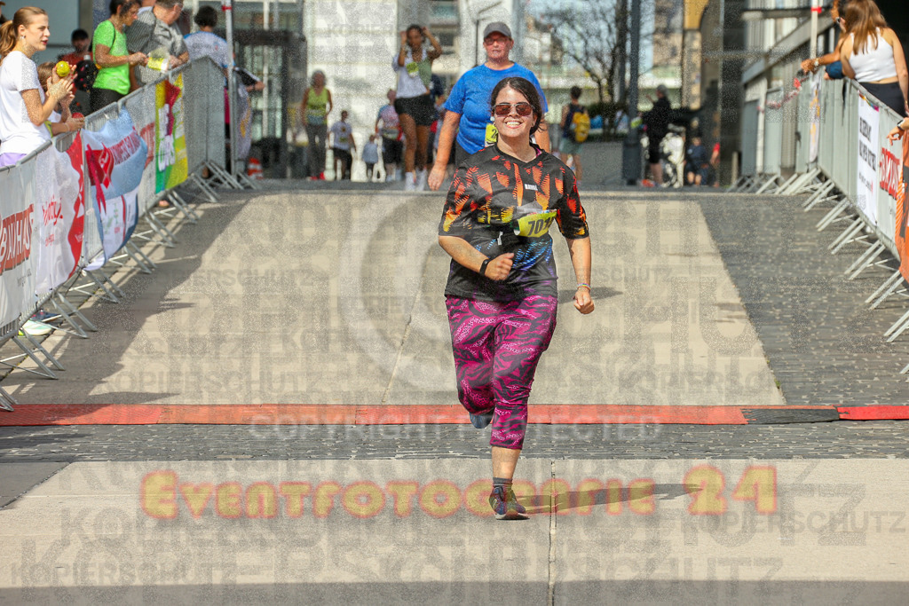 250920_1345_EX1_6528 | Sportfotografie im Rhein-Sieg Kreis, Köln, Bonn, NRW, Rheinland Pfalz, Hessen, etc. Unser Tätigkeitsfeld umfasst den Laufsport vom Volkslauf über den Marathon, Duathlon, Triathon bis zum Ultralauf wie Kölnpfad Ultra oder Schindertrail.