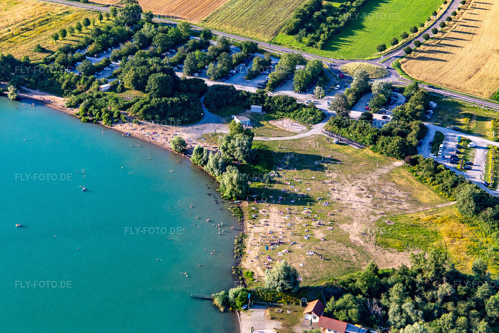 Luftbild: Liegewiese am Epplesee im Ortsteil Silberstreifen in Rheinstetten im Bundesland Baden-Württemberg in Deutschland. Foto: IMG_141913.jpg vom 28.06.2024 durch Werner Riehm/FLY-FOTO.de