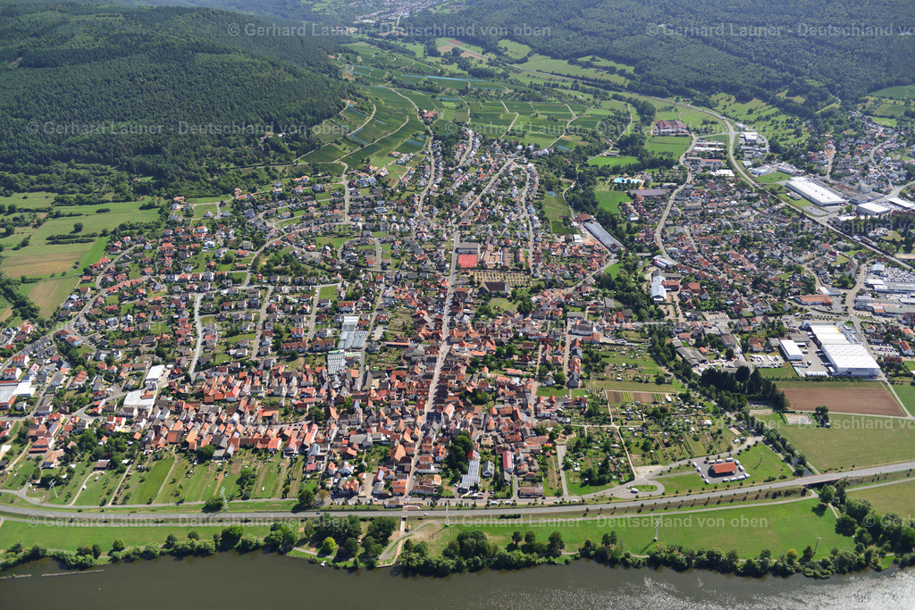3502686 | Online-Shop für Luftbilder aus Deutschland. Seit über 45 Jahren baut Gerhard Launer das Luftbildarchiv mit unterschiedlichsten Themen stetig weiter aus.