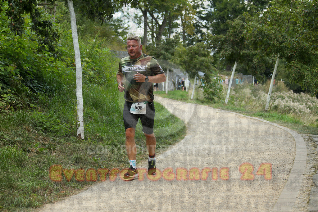 250824_1404_EX1_4886 | Sportfotografie im Rhein-Sieg Kreis, Köln, Bonn, NRW, Rheinland Pfalz, Hessen, etc. Unser Tätigkeitsfeld umfasst den Laufsport vom Volkslauf über den Marathon, Duathlon, Triathon bis zum Ultralauf wie Kölnpfad Ultra oder Schindertrail.