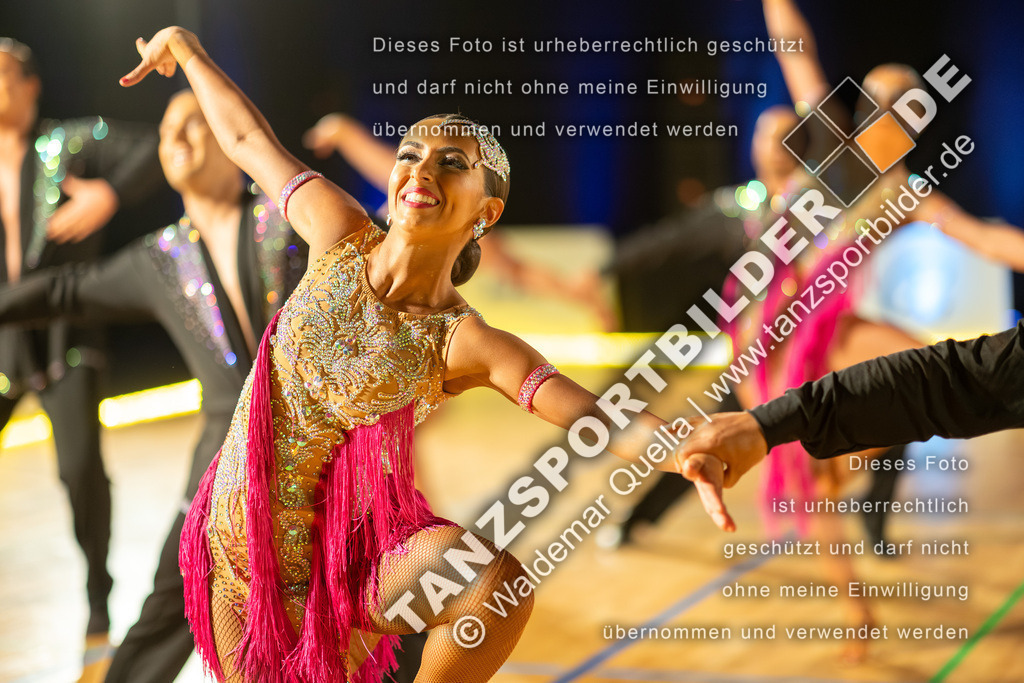 20260321-10439 | Hier finden Sie Tanz Bilder vom Latein und Standard Formationen tanzen. Sportbilder vom Tanzsport. Schöne Fotos und von Weltmeisterschaft, Europameisterschaft, Bundesliga, Regionalliga, Oberliga und Landesliga sowie von GOC Stuttgart, DanceComp, WM Bremen