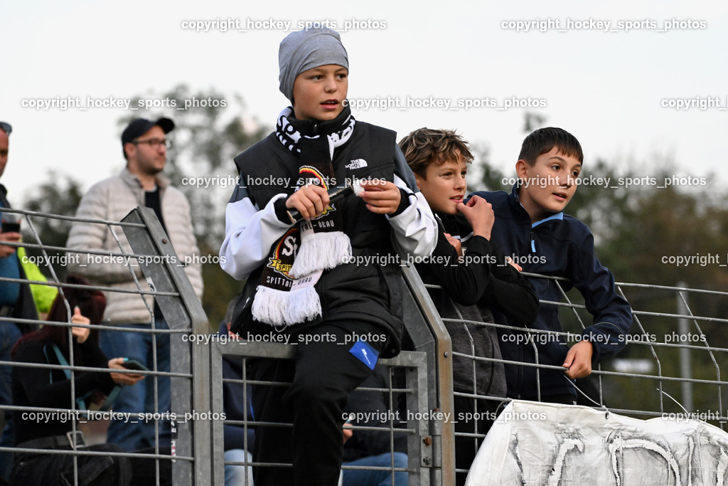SV Spittal 1921 vs. SV St. Jakob  | SV Spittal Fan, Bengalen, SV Spittal 1921 vs. SV St. Jakob , SV Spittal 1921 vs. SV St. Jakob  am 20.09.2024 in Spittal an der Drau (Goldeck Stadion), Austria, (Photo by Bernd Stefan)