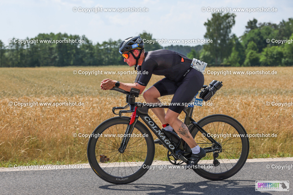 007A1006 | Rund um das Thema Sport-Event-Fotografie & individuelle Teilnehmerfotos. Jeder Teilnehmer wird fotografiert.
