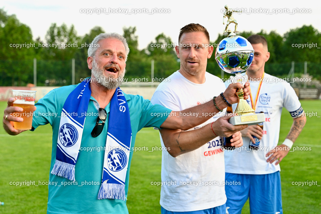 Villacher Bier Cup 2022/23 Siegerehrung SAK vs. SV Dellach Gail 17.6.2023 | hockey sports photos, Pressefotos, Sportfotos, hockey247, win 2day icehockeyleague, Handball Austria, Floorball Austria, ÖVV, Kärntner Eishockeyverband, KEHV, KFV, Kärntner Fussballverband, Österreichischer Volleyballverband, Alps Hockey League, ÖFB, 