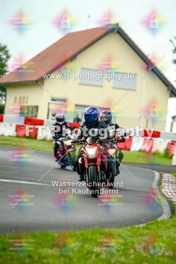 VBK-4039 | Hier findet Ihr Bilder von Touristenfahrten auf der Nürburgring Nordschleife oder von anderen Veranstaltungen die ich besucht habe. Viel Spass beim Durch Schauen 