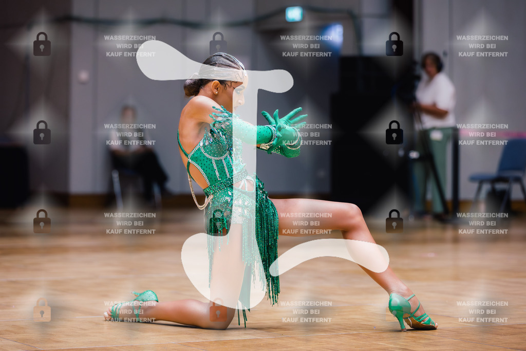 GOC 2025 - WDSF Solo Junior II Latin Female - 2025-08-21-8618 | Webshop for digital downloads and prints of dance sport, event & show photographer Julian Link - Realisiert mit Pictrs.com