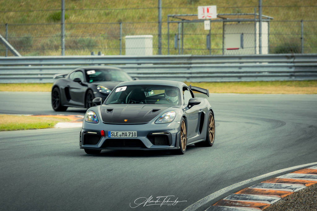 Zandvoort 2026 | Entdecken Sie die faszinierende Welt von Alexander Tschuncky Arts: Kreative Fotografie, atemberaubende Automobilkunst und hochwertiger Bilderdruck. Lassen Sie sich inspirieren! - Realisiert mit Pictrs.com