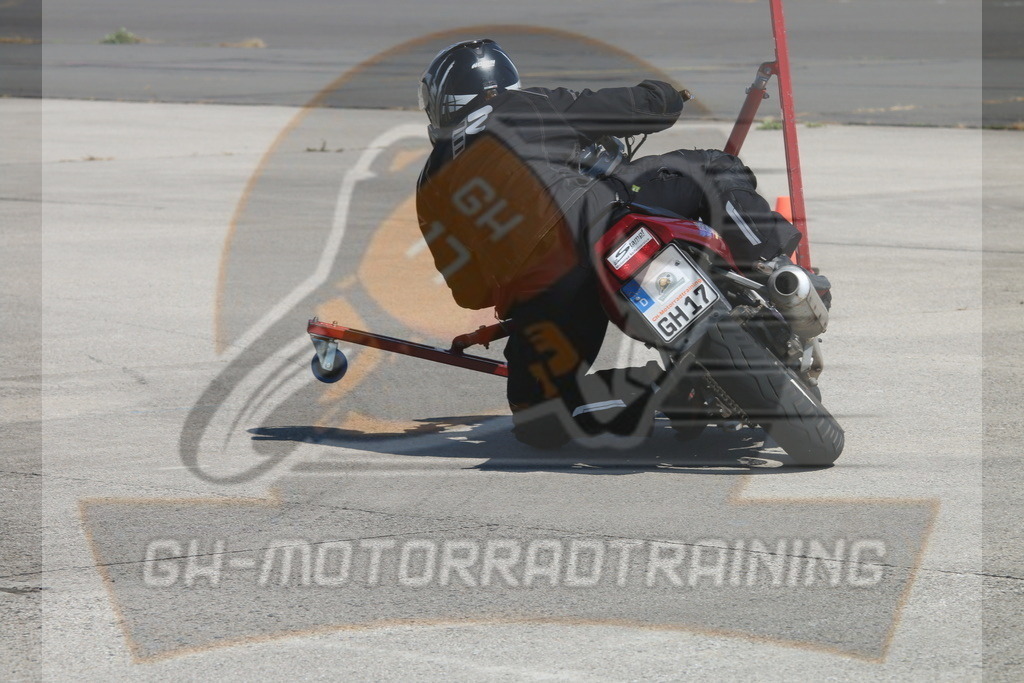 IMG_3170 | gh-motorradtraining-foto.de - Realisiert mit Pictrs.com